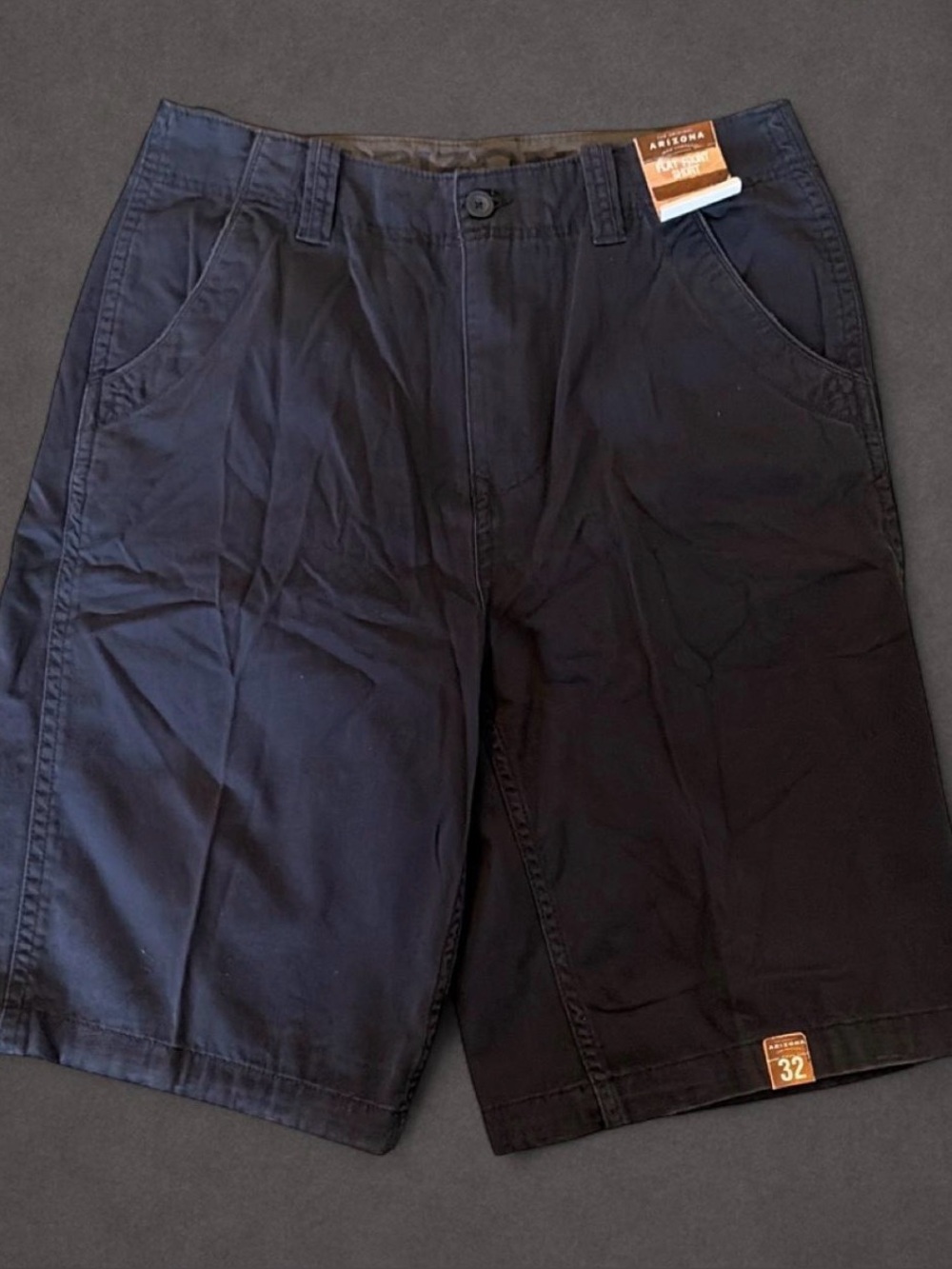 Arizona Jean Co Men’s Slate Black Flat Front Chino Shorts Size 32